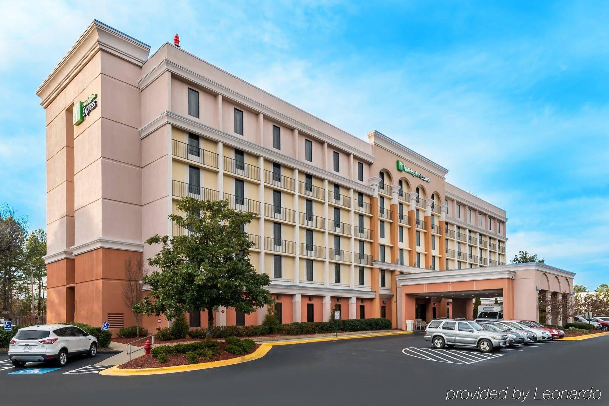 Holiday Inn Express Atlanta Airport-College Park By Ihg Exterior photo